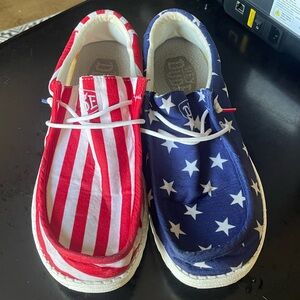Hey Dude Men’s American Flag/ Patriotic Wally Shoes